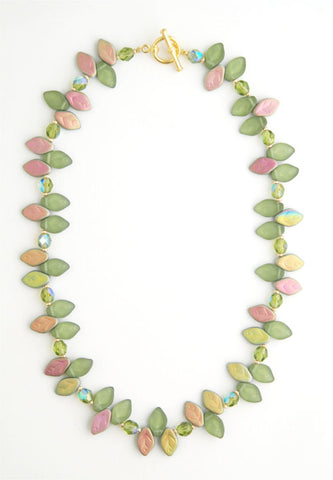 Bohemian Glass Green Leaf Necklace - KJKStyle